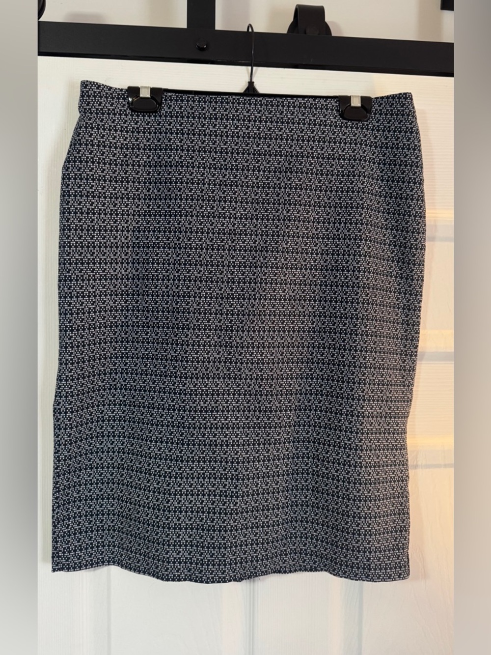 Classic Black & White Knit Pencil Skirt